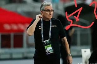 穆里尼奥：巴西足协未直接联系我 不相信罗马在背后找新教练